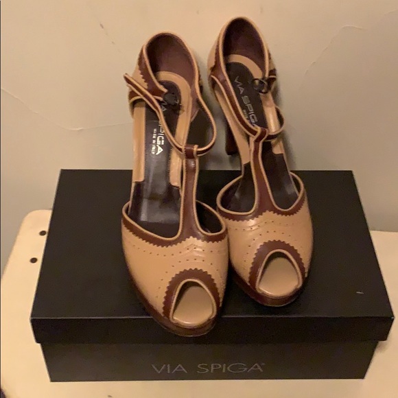 VIA SPIGA ** Patent Leather Heels  ** Ankle Strap - Picture 3 of 8